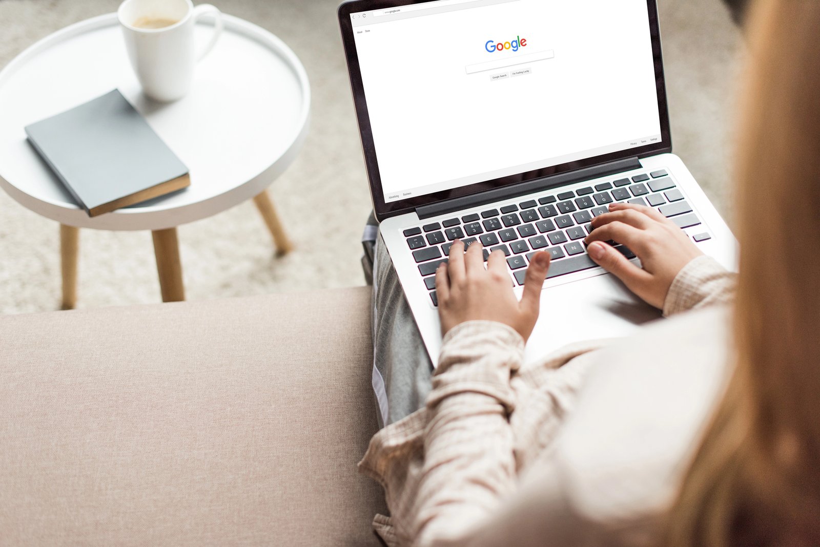 Google добавила советы экспертов из Reddit и соцсетей в ИИ-поиск